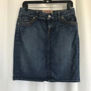 Classic Guess Jean skirt waist size 29